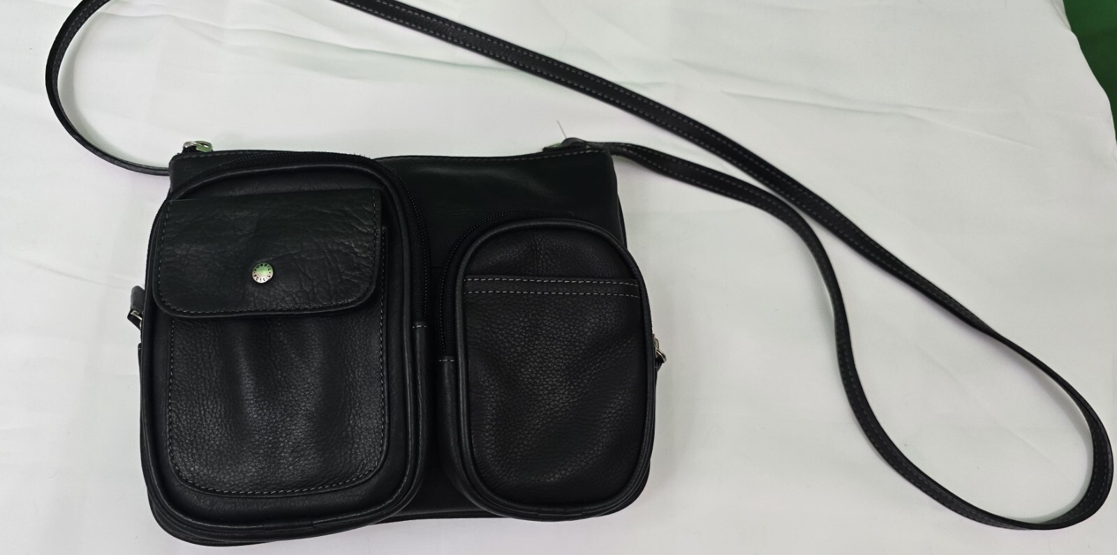 Fossil Black Leather Small Crossbody Bag – Perfectly Compact & Organized Handbag