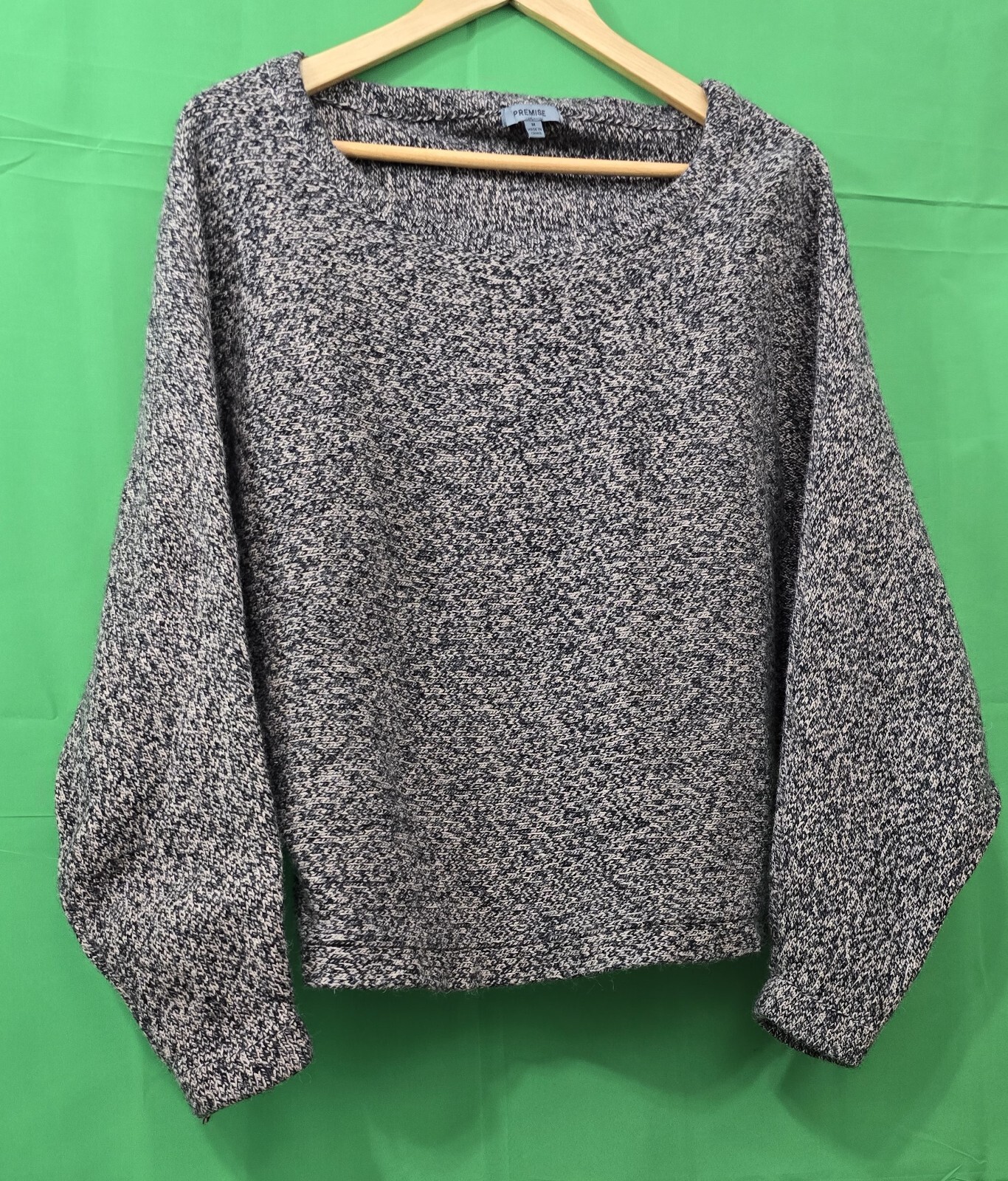 Premise Beautiful & Comfortable Black & Tan Sweater - Size M
