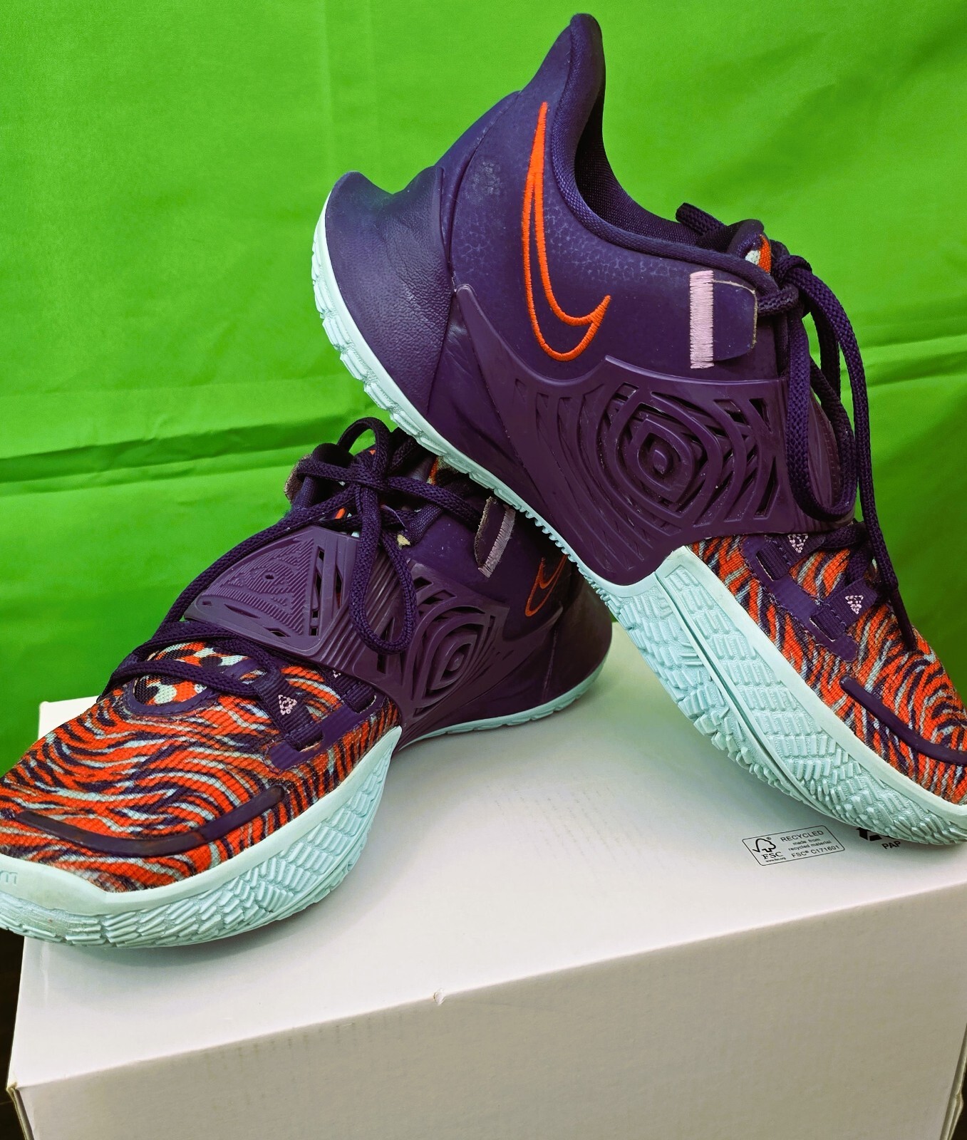 Nike Kyrie Low 3 Orchid Purple Men's Basketball Shoes Sneakers Size 7.5 US