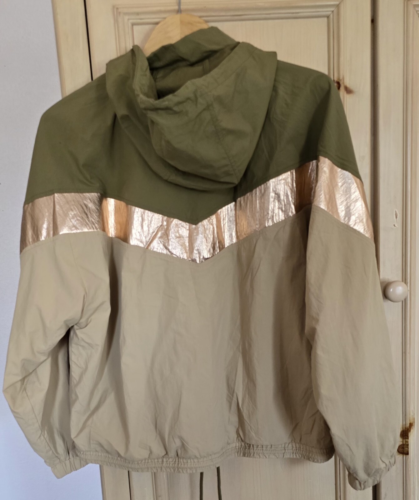 American Eagle Windbreaker – Color Block Tan & Green, Lightweight Style, Size S!