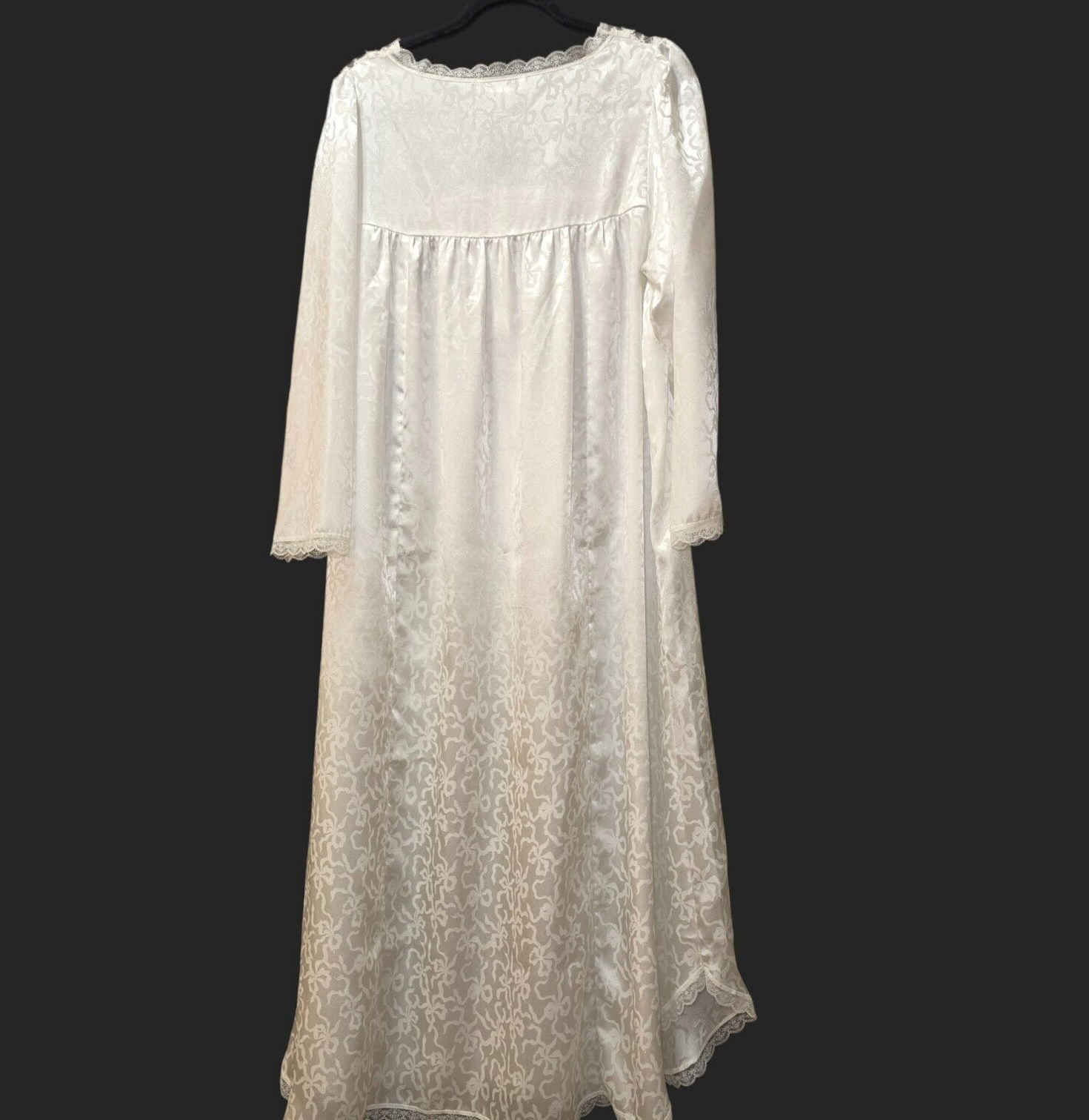 Christian Dior Pure Silk Vintage Nightgown – Timeless Luxury in Size M