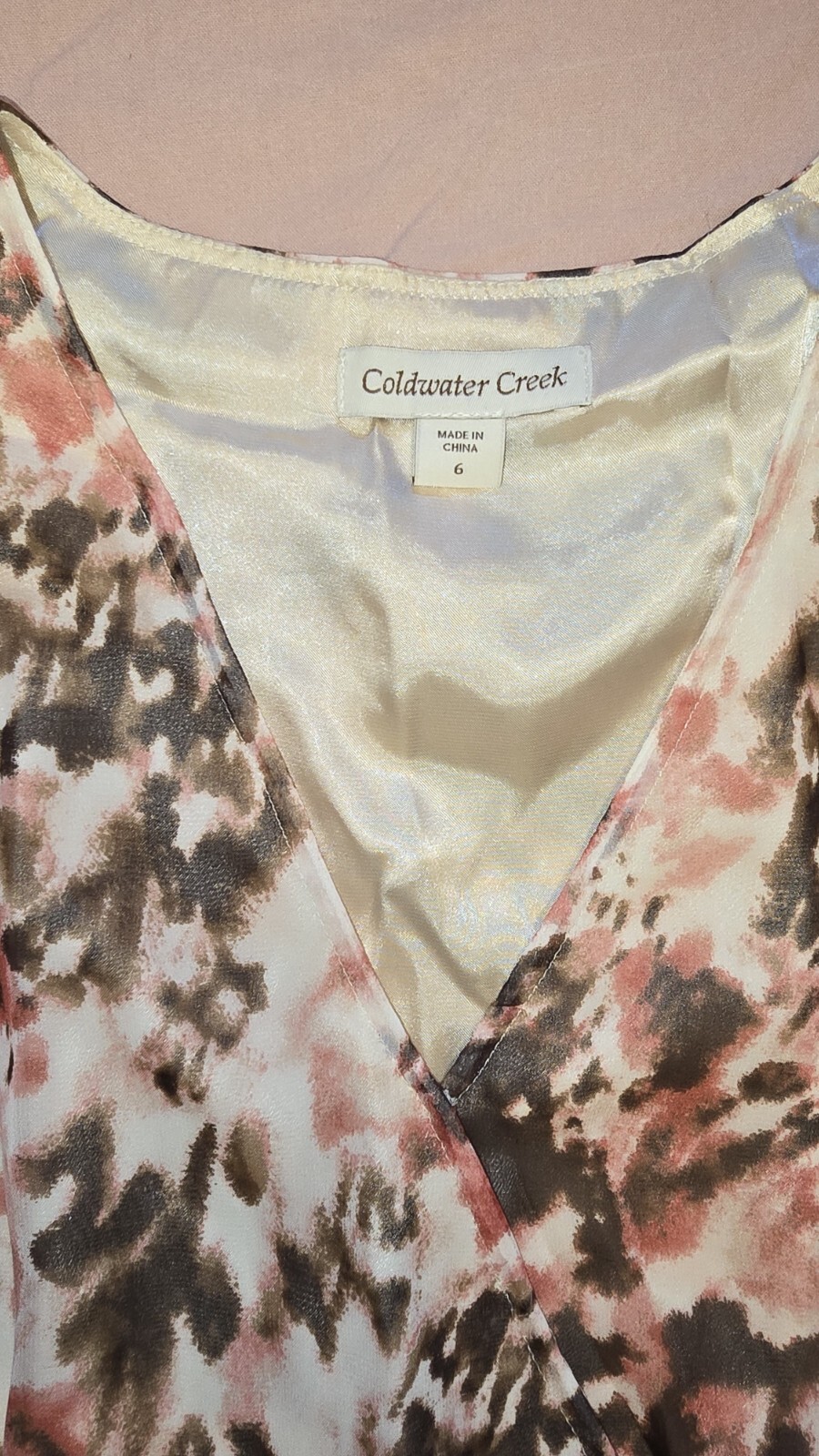 Beautiful Coldwater Creek Watercolor Print Dress - Size 6 - Perfect for You!