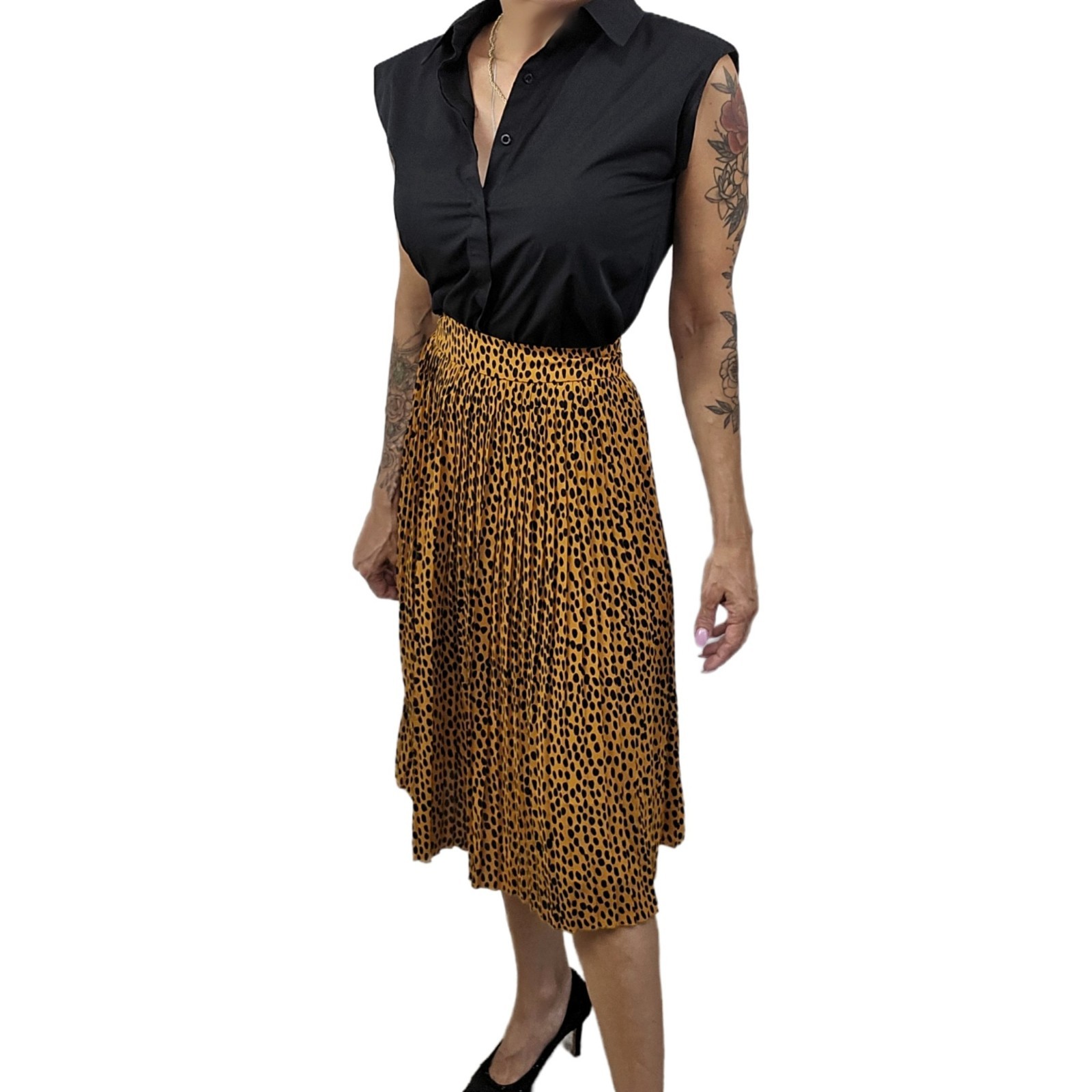 J.Crew pleated midi skirt in leopard print, labeled Women’s Size 4P.