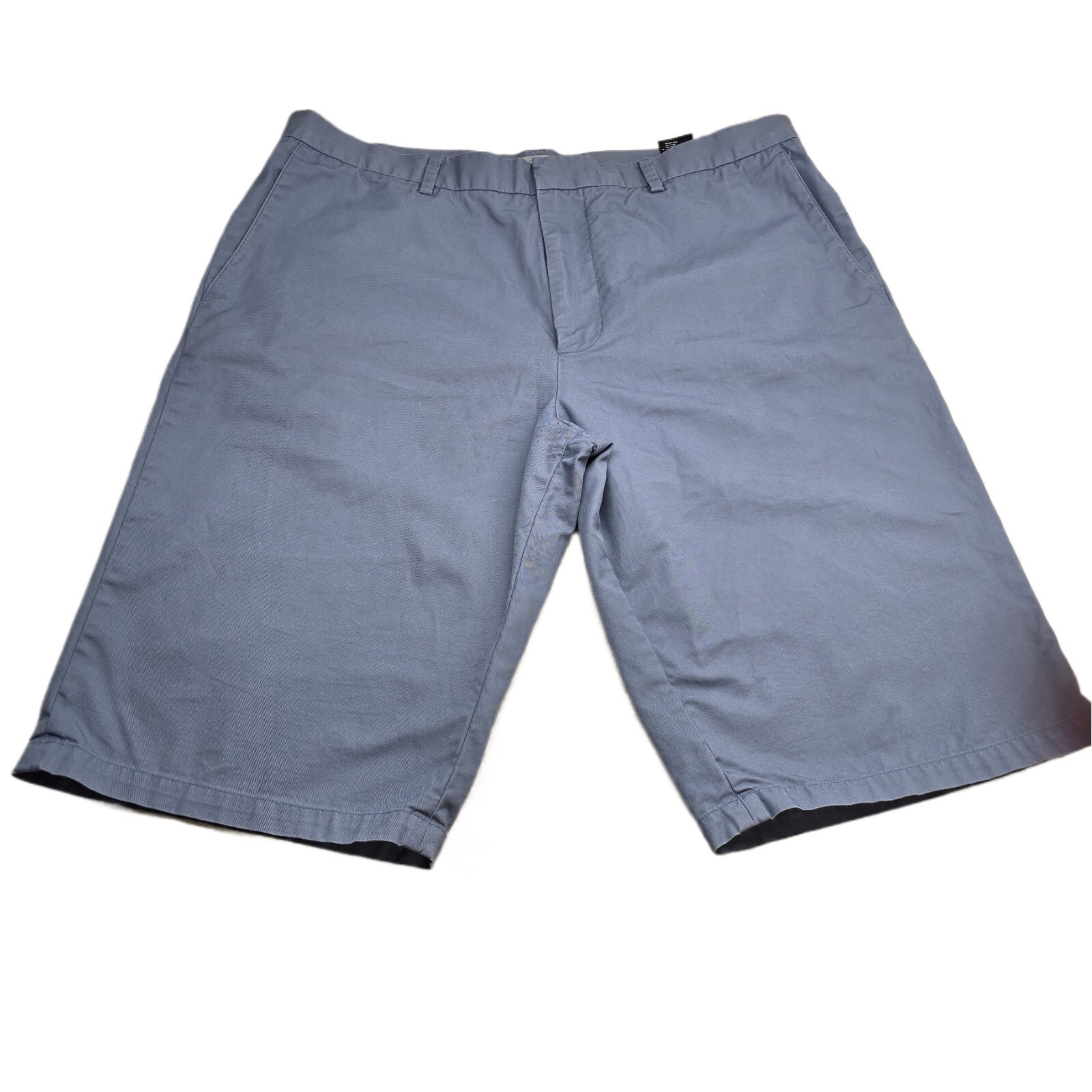 COS Classic Chino Shorts Men’s Size 36 Dark Gray – Timeless and Versatile Style!