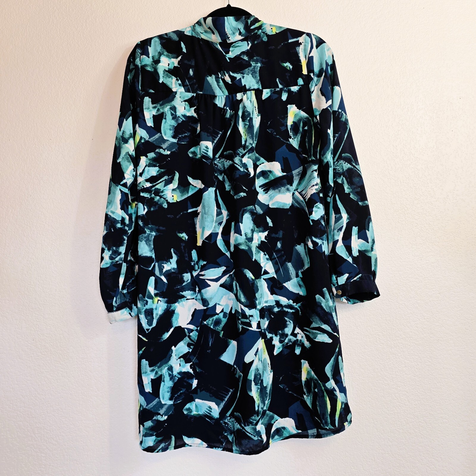 Cupio Tie Neck Abstract Dress Size S Long Sleeve Lined Blue Shift Style
