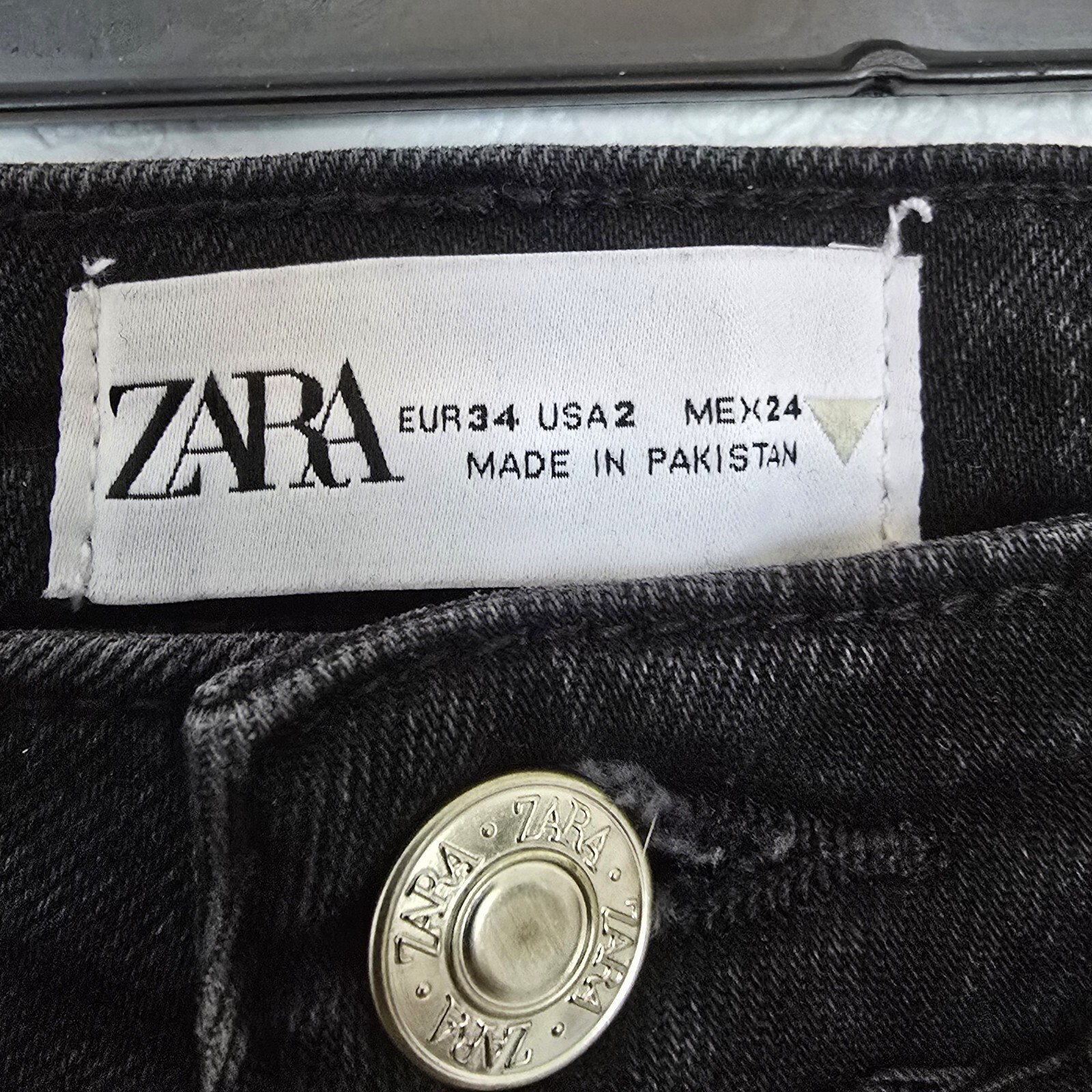 Zara Womens 2 Black High Rise Skinny Jeans Split Hem Stretch Denim Pants