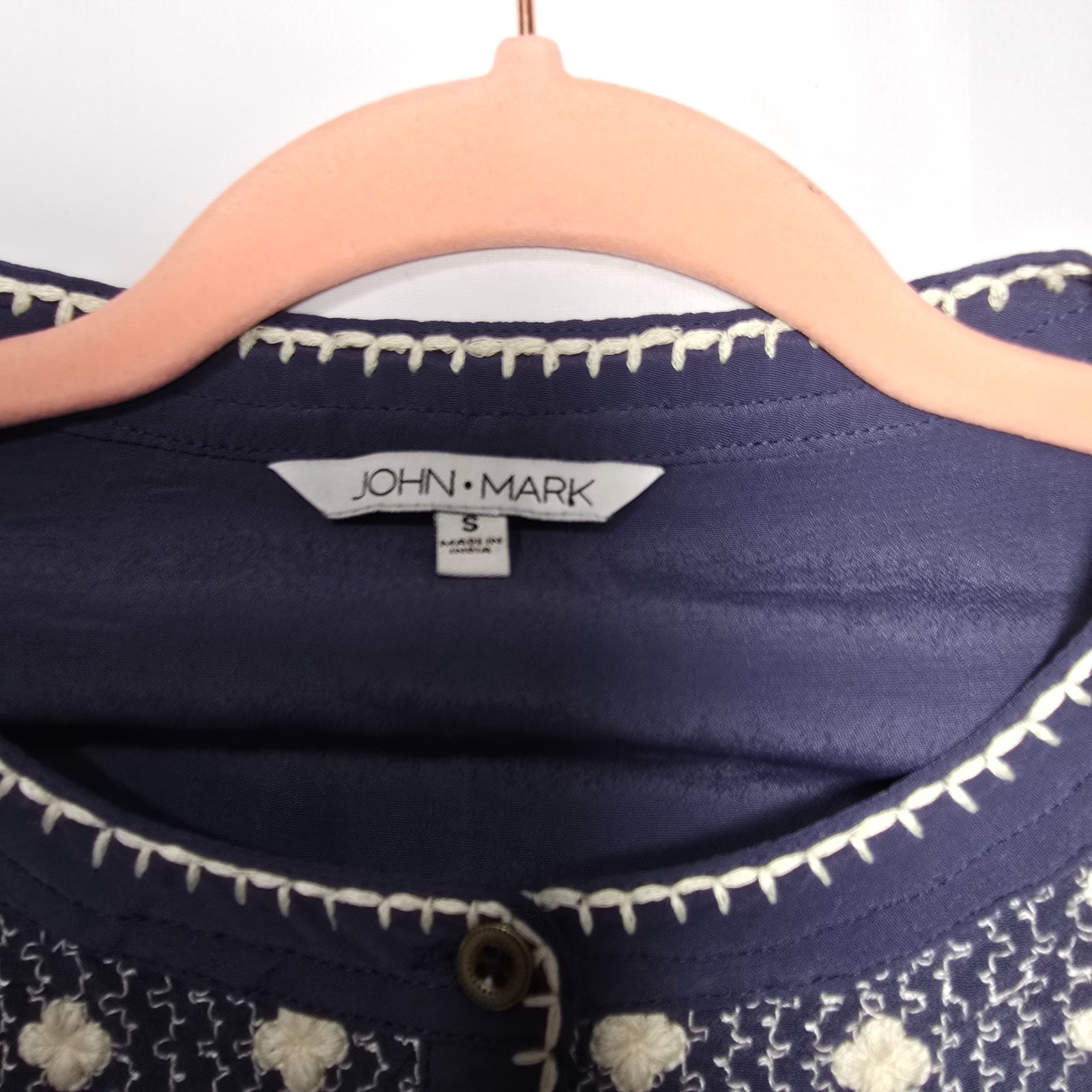 John Mark Women's Floral Embroidered Back Detail Long Sleeve Top S