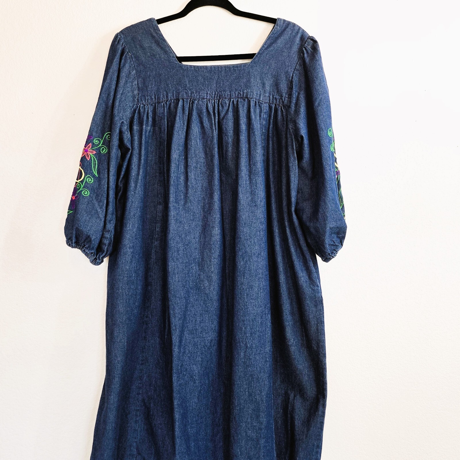 VTG Naqui NY 1XL Denim Embroidered Boho Cottagecore Midi Dress w/ Pockets