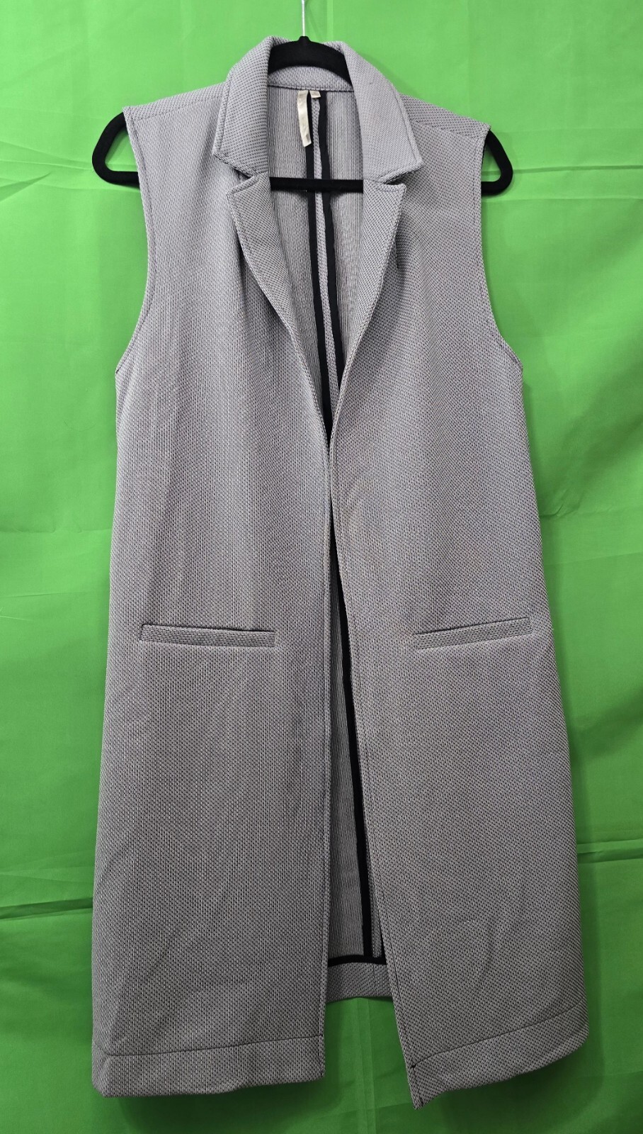 Mono B Women’s Sleeveless Maxi Vest, Size M – Sleek & Stretchy Blend for Effortl