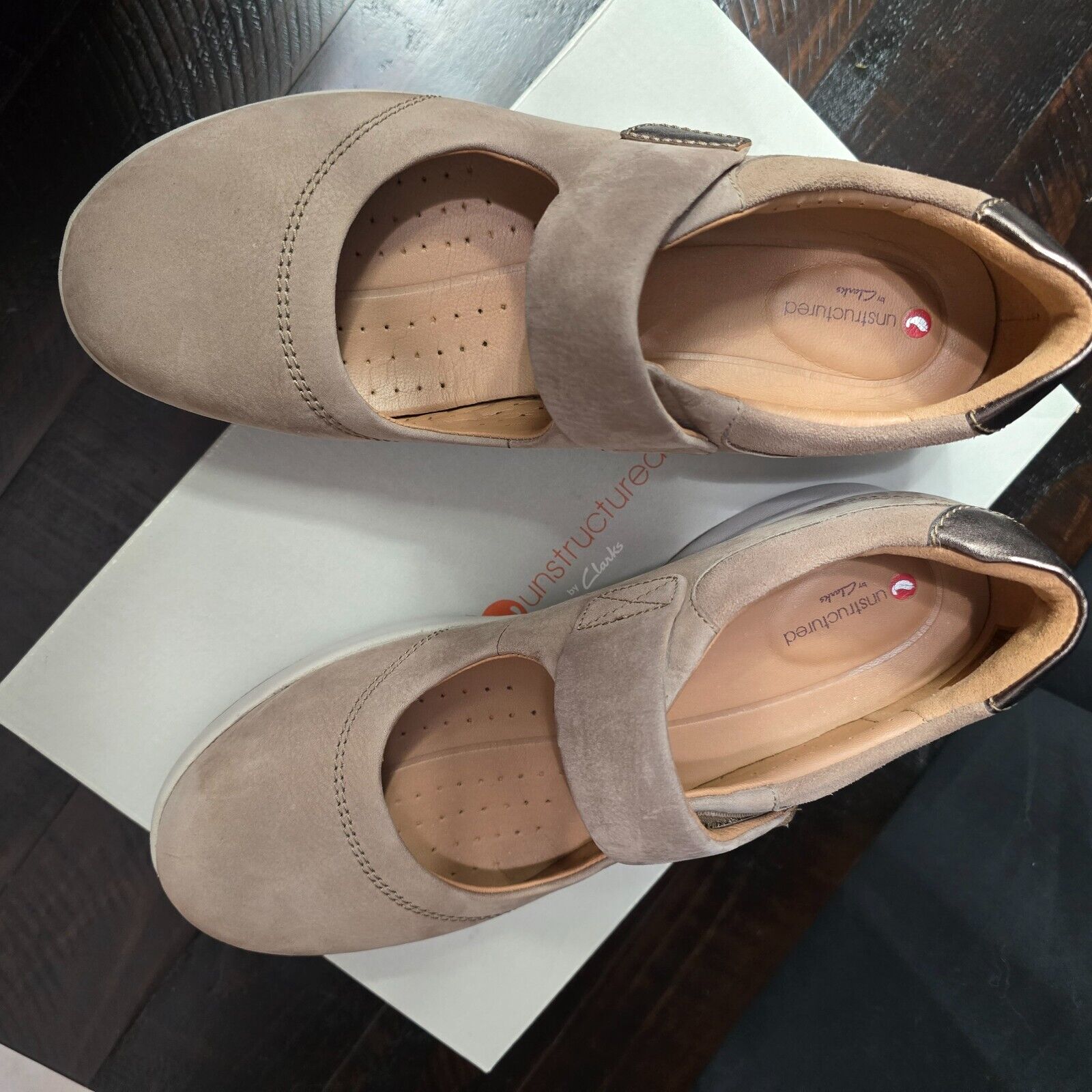 Clarks Un Adorn Strap Women's Casual Sneakers – Cris-Beige, Size 7.5