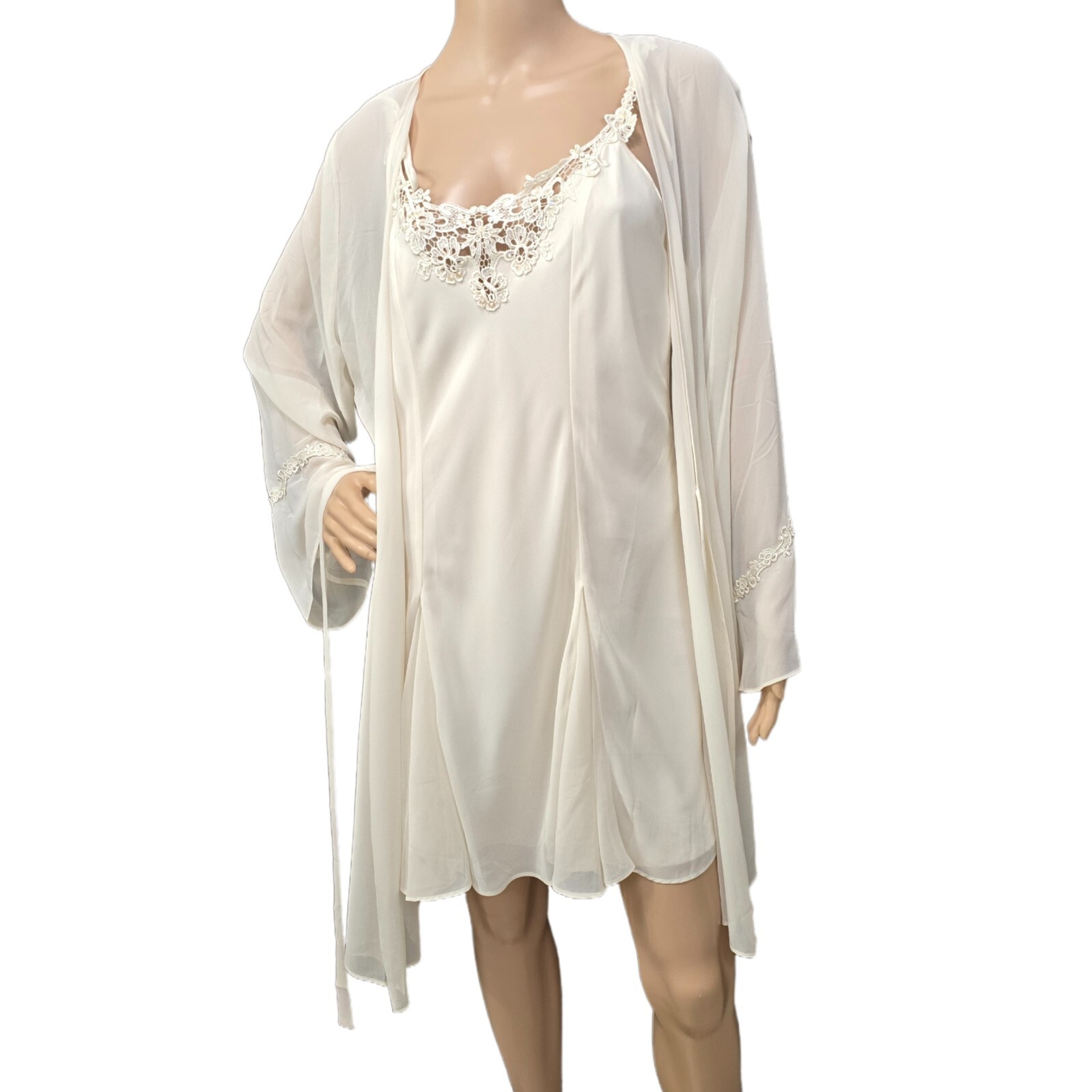 NWT VALERIE STEVENS NIGHTGOWN & ROBE SET, CREAM, SIZE S