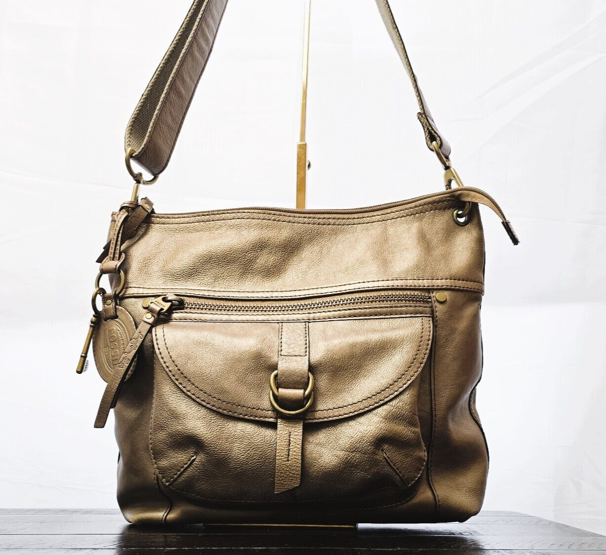 FOSSIL Medium Gold Metallic Leather Crossbody Bag – Long Live Vintage Collection