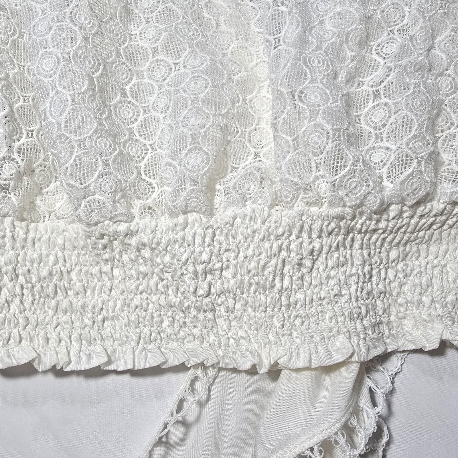 HUSH Women’s Off White Lace Ruffle Boho Cropped Blouse Long Sleeve Sz S