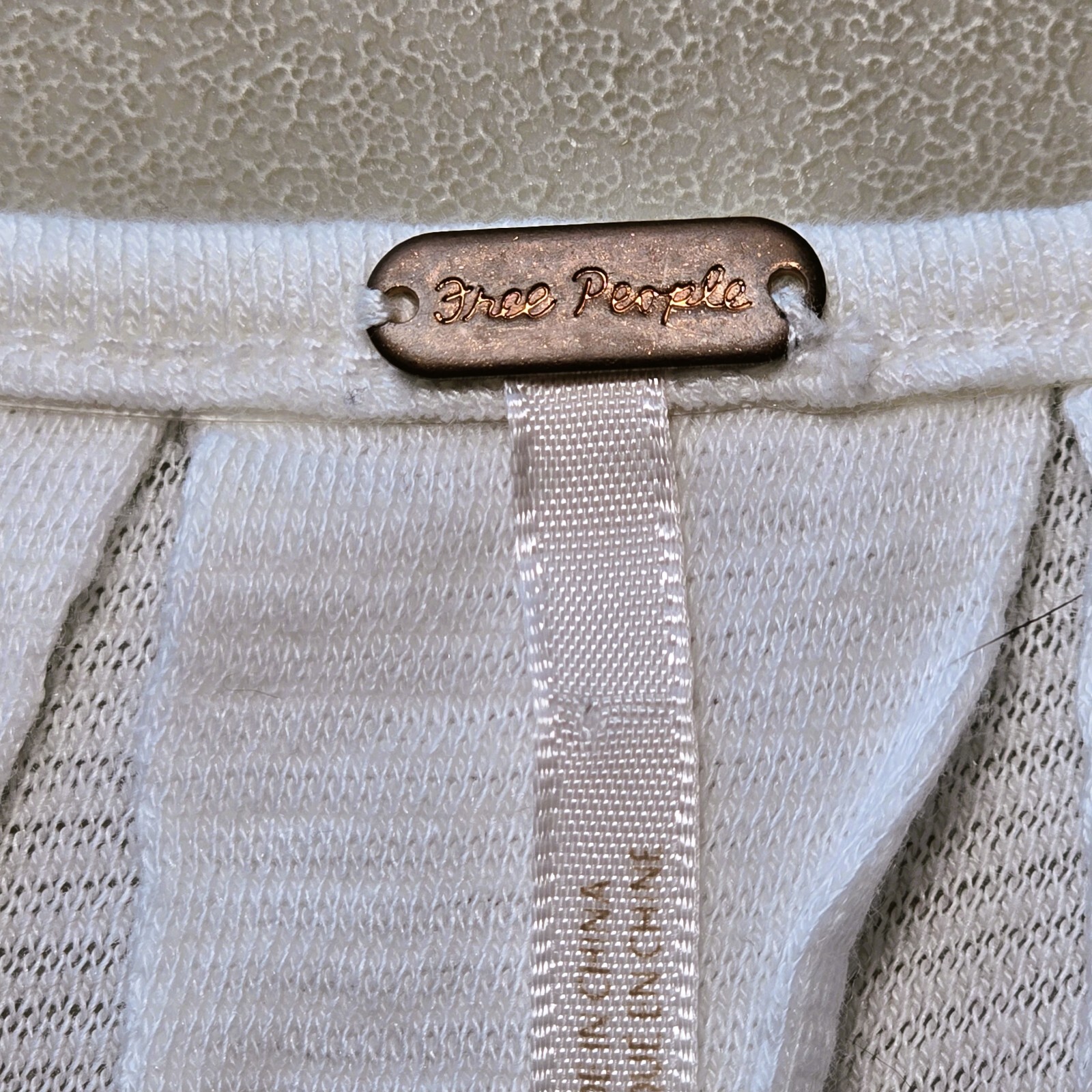 Free People Long-Sleeve Ivory Top - Size XS, Relaxed Fit with Balloon Sleeves
