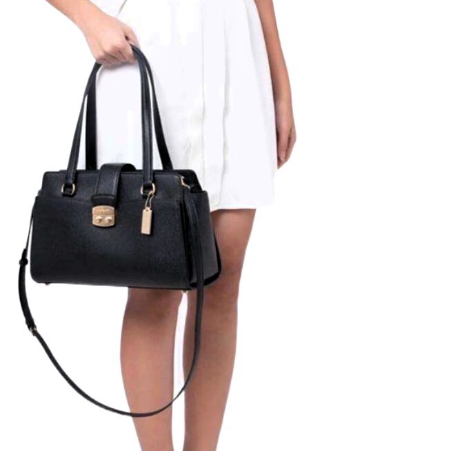 Coach Avary Carryall in Black Crossgrain Leather with Gold-Tone Hardware